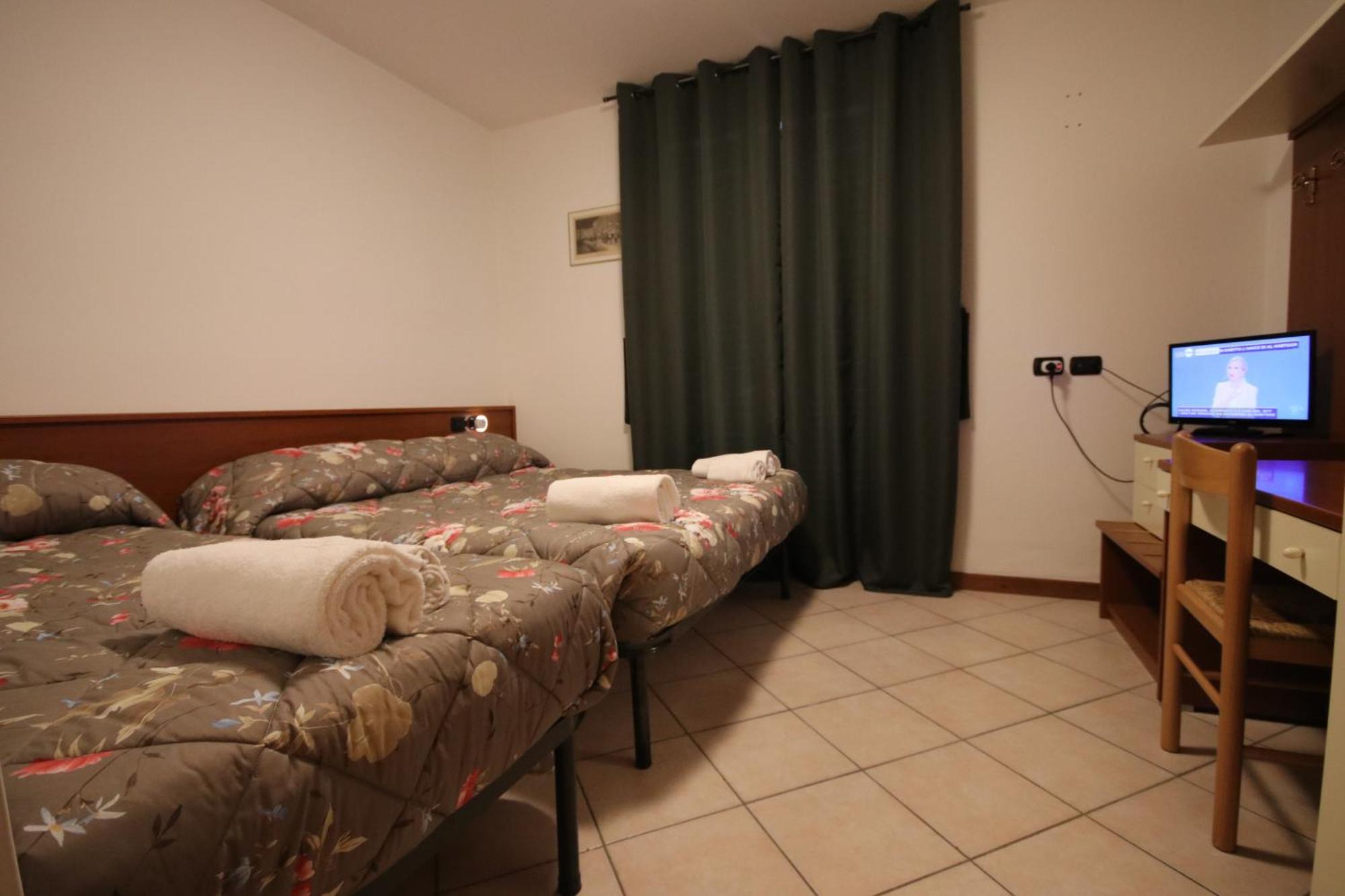 ריבה דל גארדה B&B Casa Wanda Since 1999 חדר תמונה
