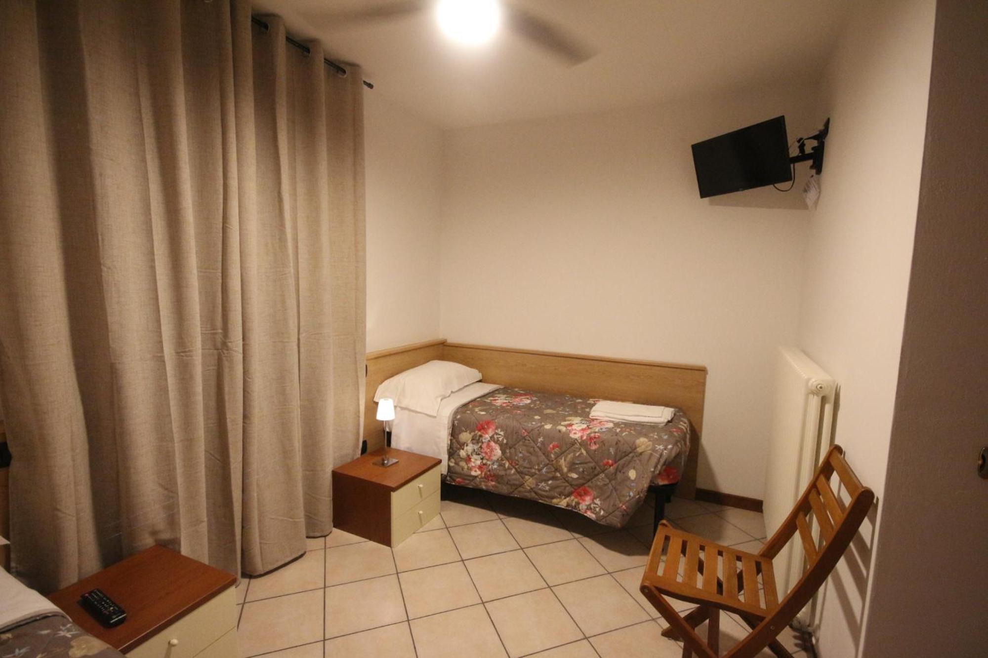 ריבה דל גארדה B&B Casa Wanda Since 1999 חדר תמונה